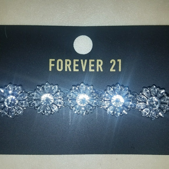 Forever 21 Jewelry - Choker